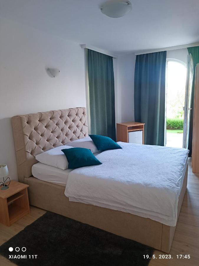 Marko Rooms Veglia Exterior foto